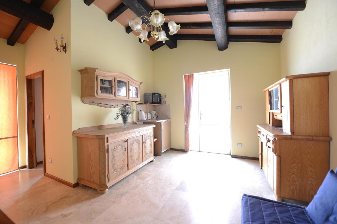 Casa Daniele Guest House Canino Eksteriør bilde